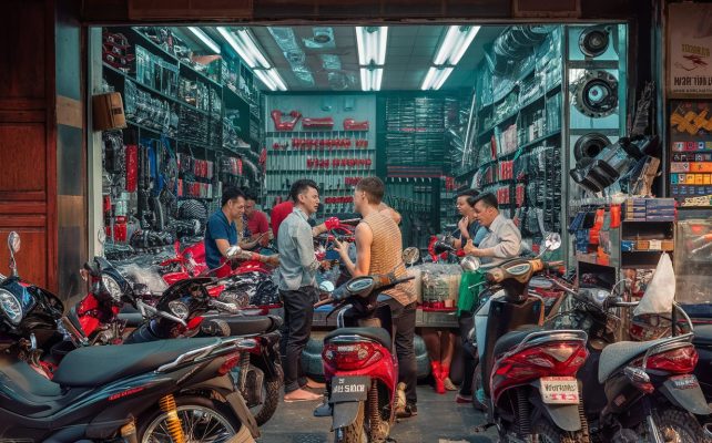Đại Lý Phân Phối Phụ tùng xe máy Tại TPHCM